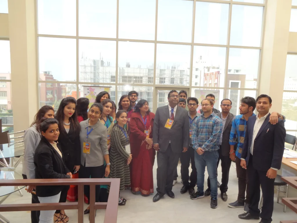 This image symbolises the HR Department of Infoway Group.